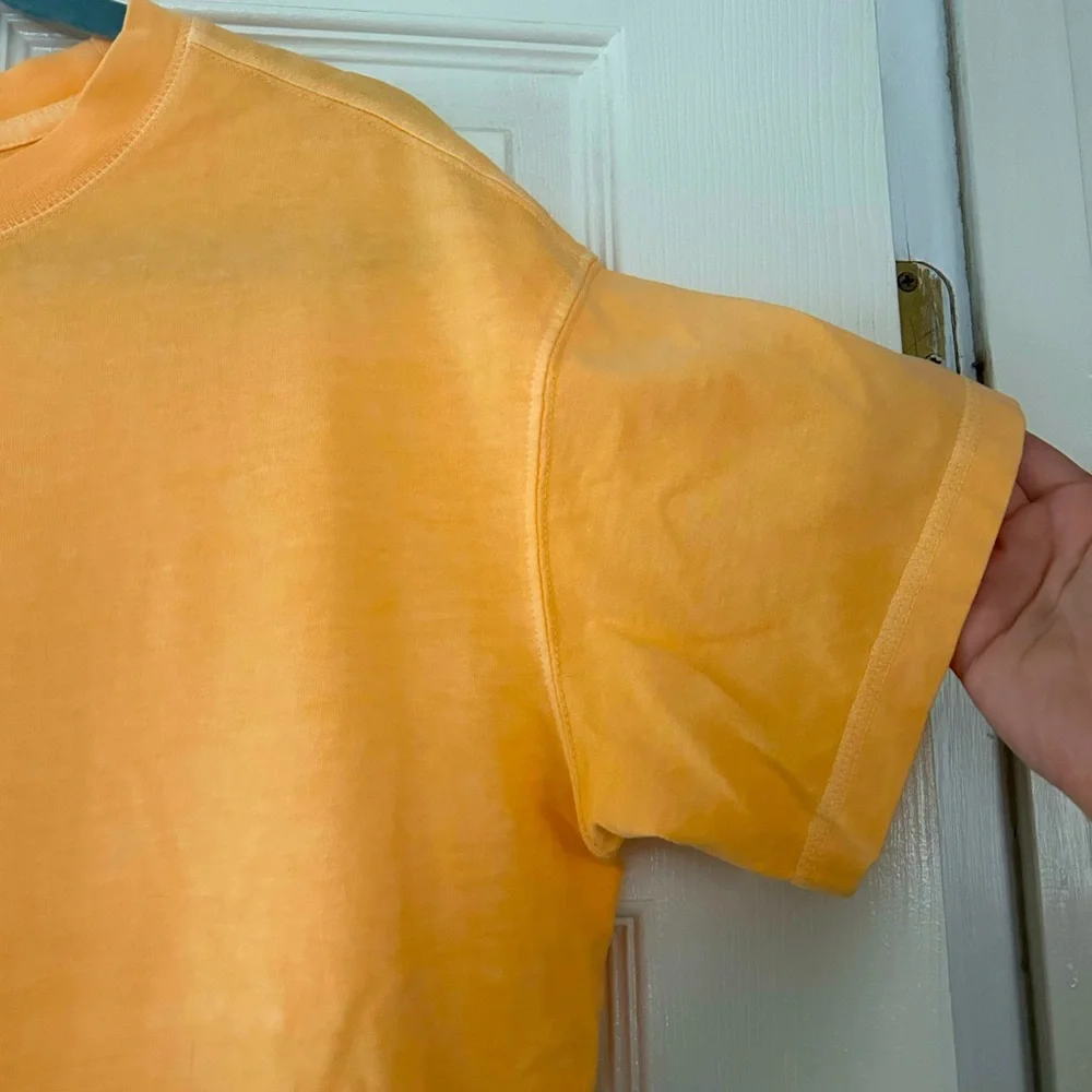 Old Navy Cropped Top - Picture 3 of 5